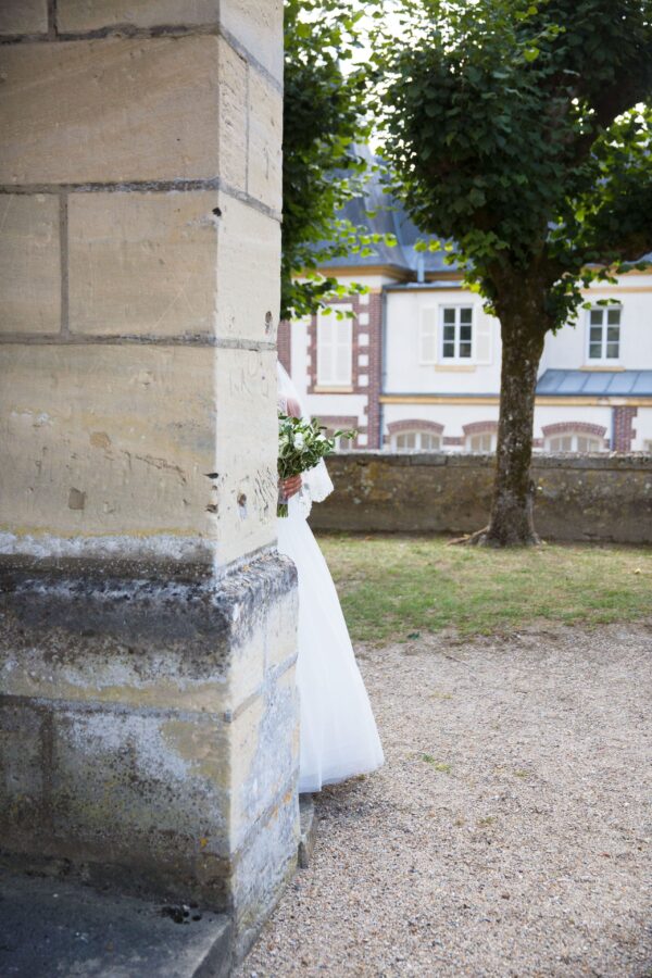 reportage-mariage-lille-photographe-mariage-lille-robe de mariée-église